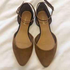 Dollhouse point flats